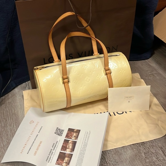 Louis Vuitton Handbags - Pre loved barrel pearl white with COA